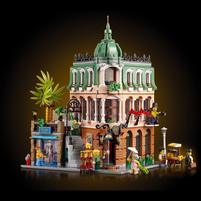 Конструктор LEGO CREATOR «БУТИК-ОТЕЛЬ» Коллекционные наборы 10297 Конструктор LEGO CREATOR «БУТИК-ОТЕЛЬ» Коллекционные наборы 10297